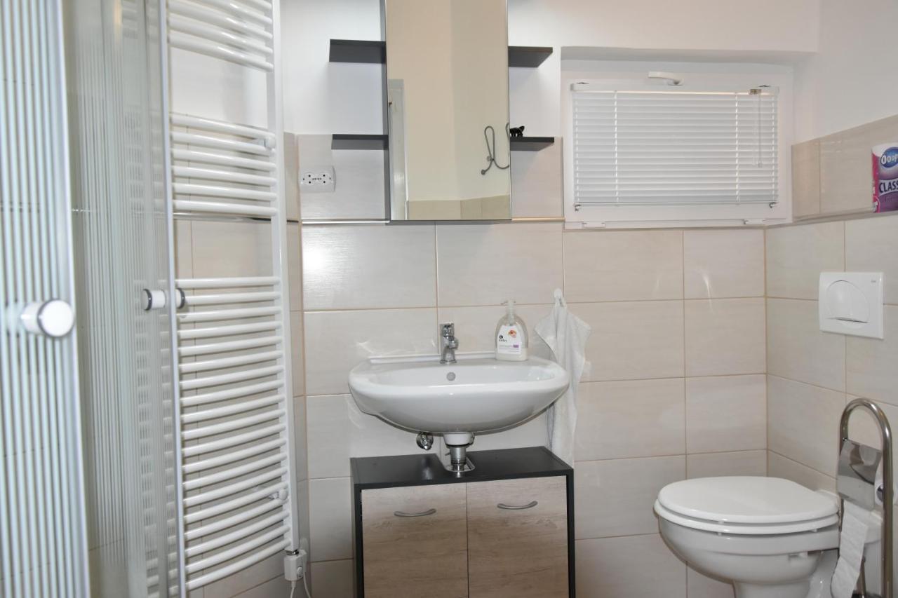 Csevi Apartmanhaz Mezőkövesd Eksteriør billede