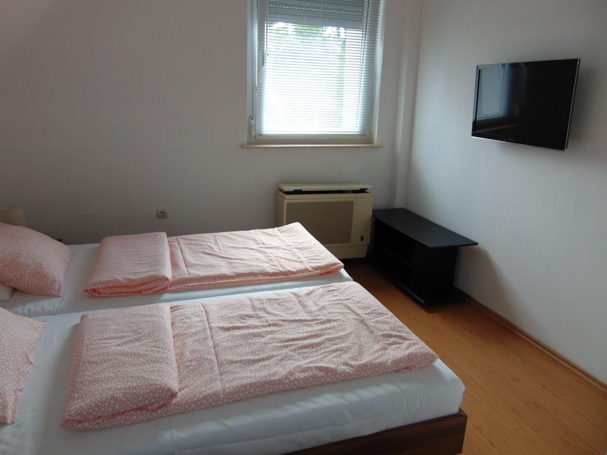 Csevi Apartmanhaz Mezőkövesd Eksteriør billede